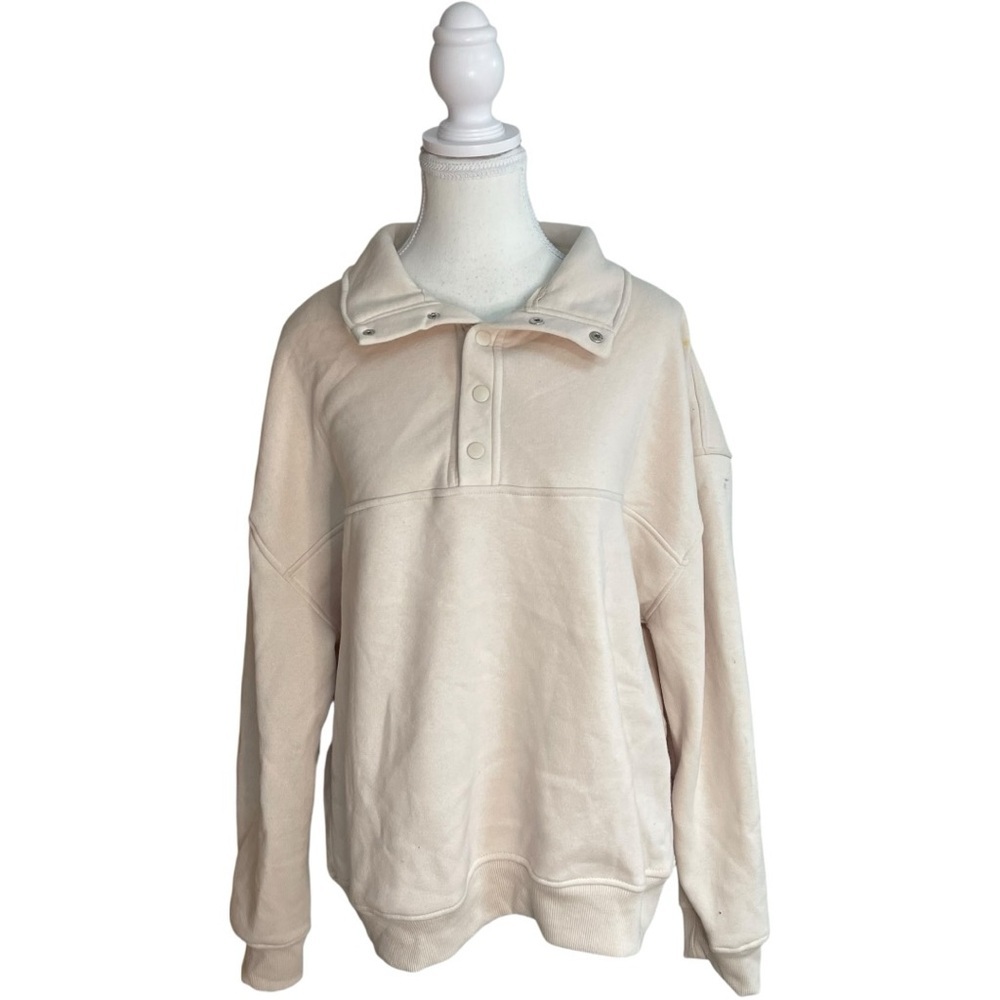 & Everything Snap Button Sweatshirt Cream